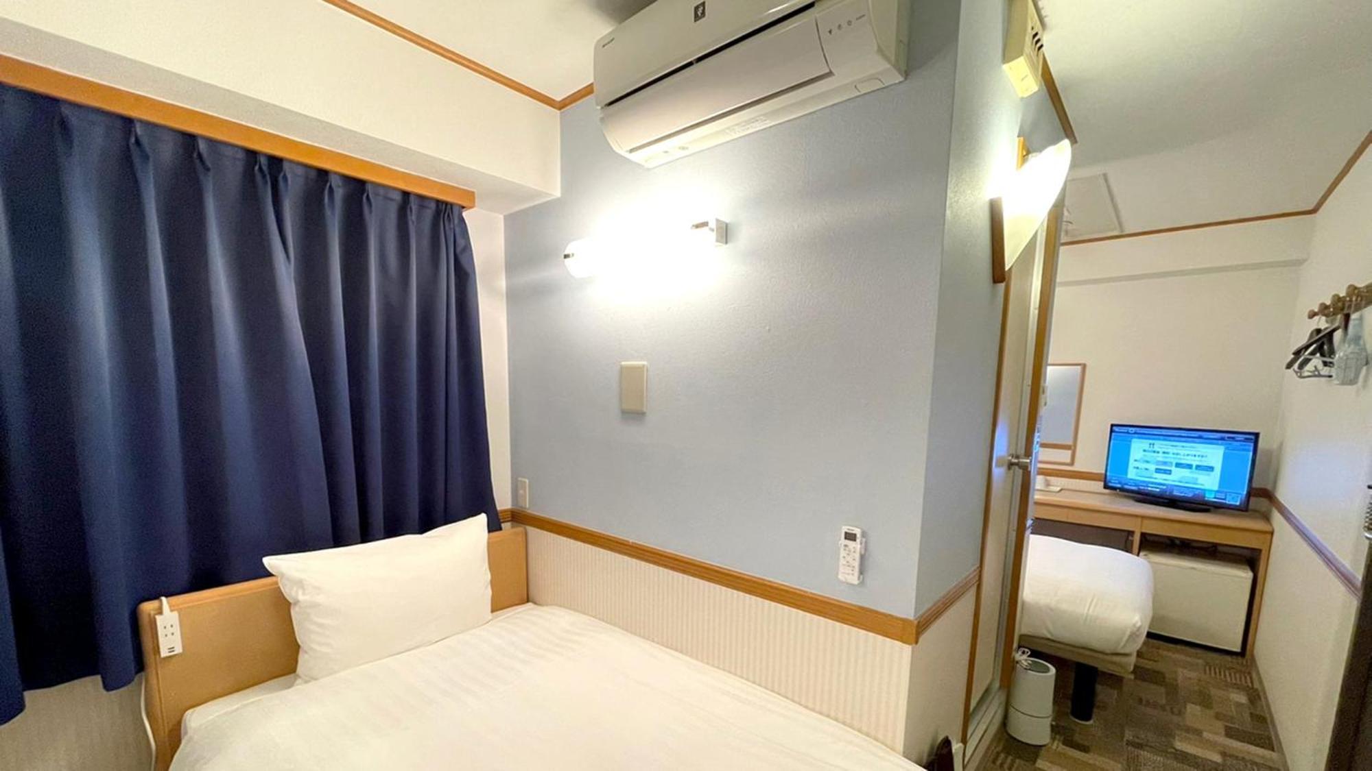 Toyoko Inn Hokkaido Sapporo-Eki Minami-Guchi Exterior photo