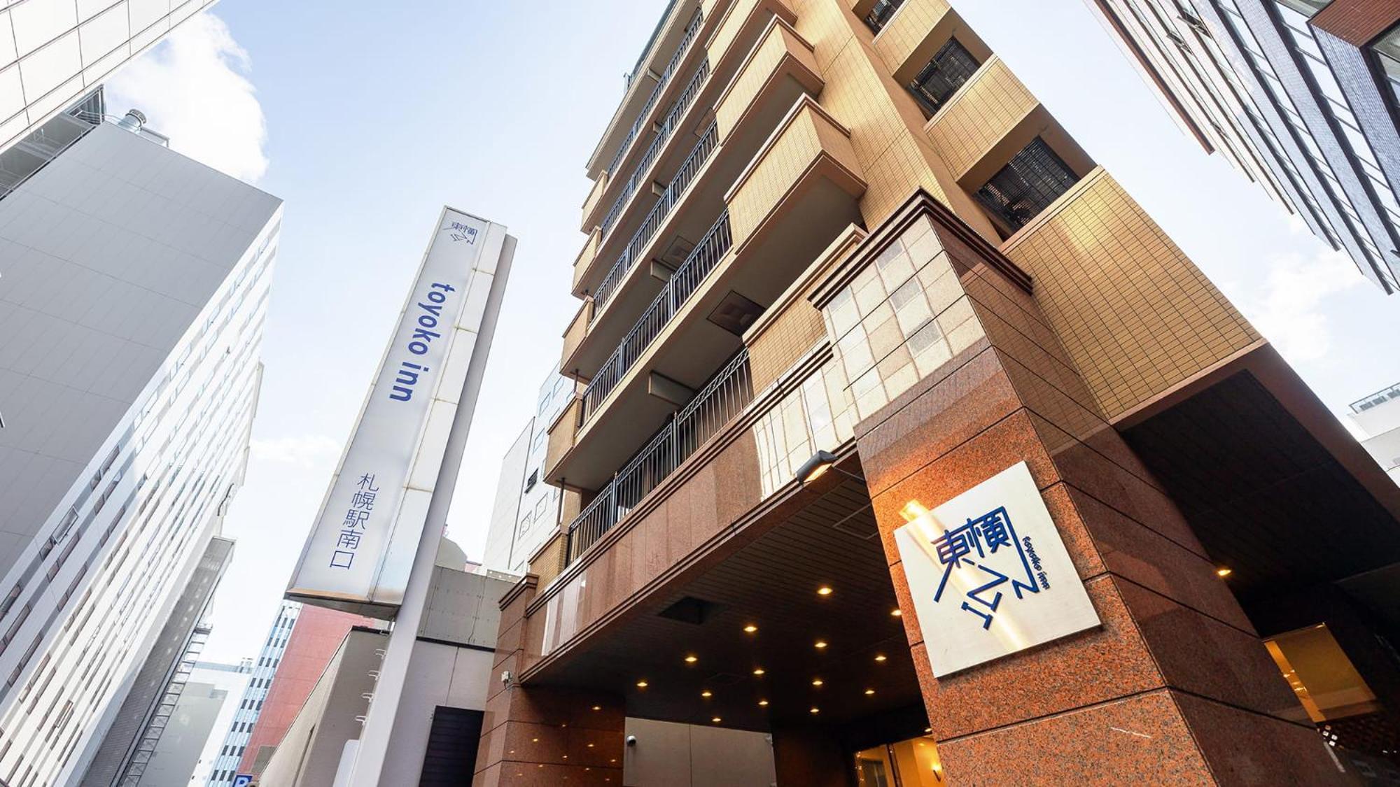 Toyoko Inn Hokkaido Sapporo-Eki Minami-Guchi Exterior photo