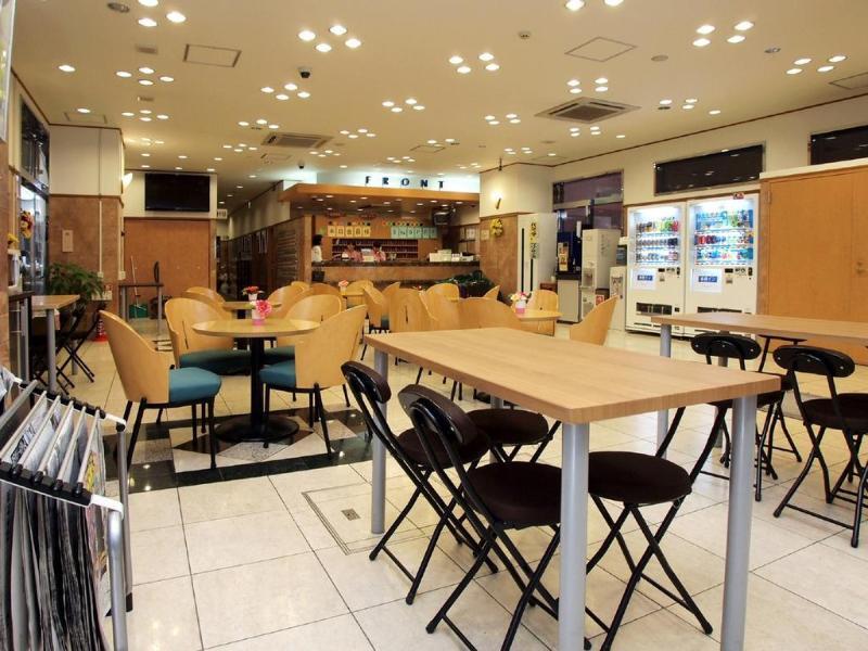 Toyoko Inn Hokkaido Sapporo-Eki Minami-Guchi Exterior photo